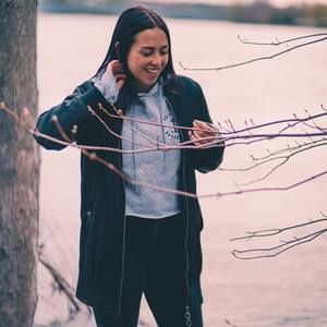 Meet your Posher, Stacy